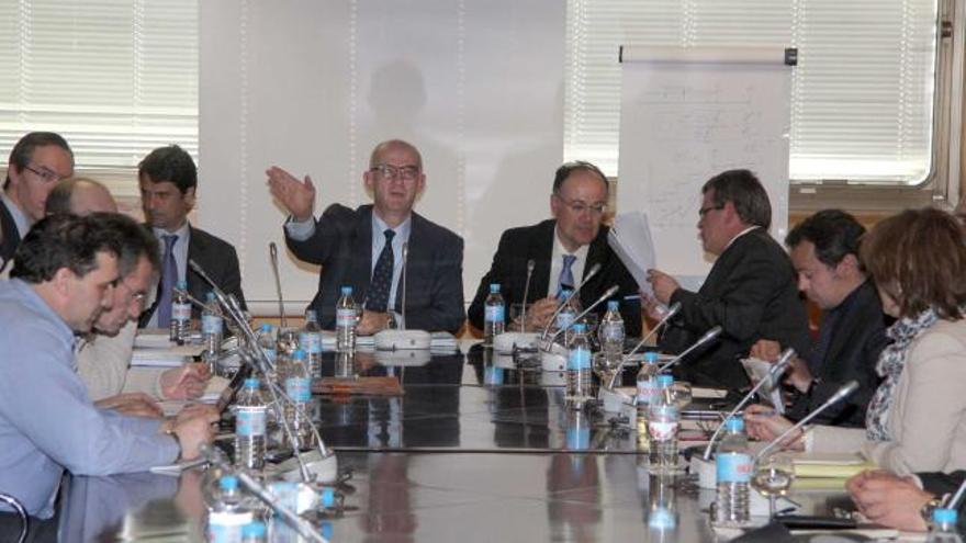 Primera reunión de la comisión de seguimiento del Plan de la Minería, celebrada el 20 de febrero.