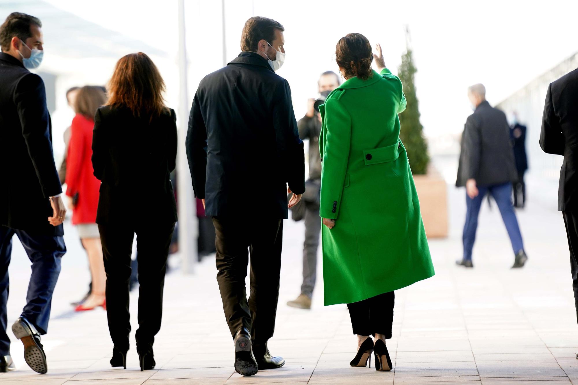 Pablo Casado e Isabel Díaz Ayuso, en la inauguración del Hospital de Emergencias Enfermera Isabel Zendal de Madrid, en diciembre de 2020