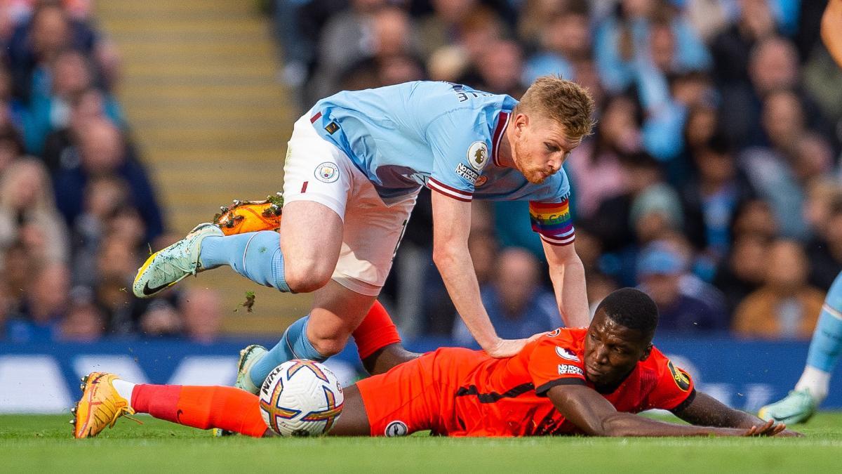 De Bruyne también juega un papel importante en la presión del Manchester City