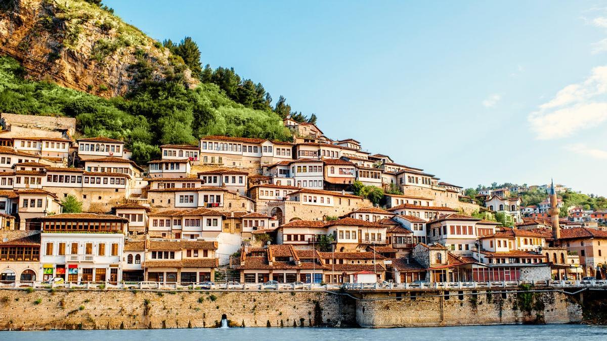 Asómate a Berat, la ciudad albanesa de las mil ventanas