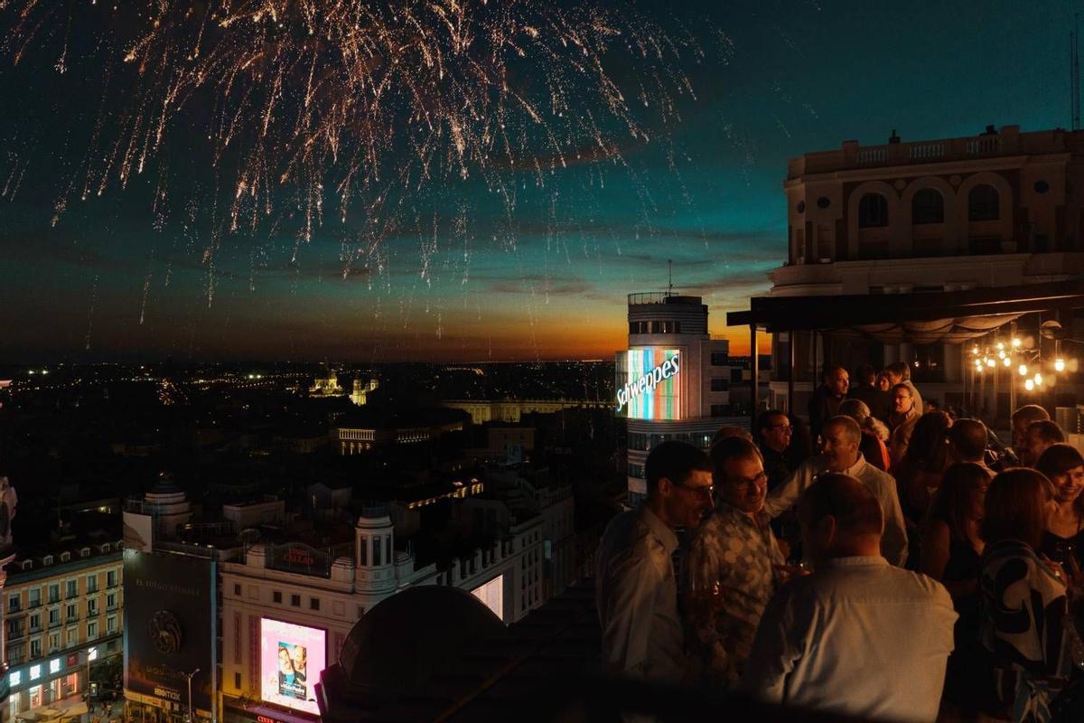 ELLA SKY BAR: Luces de Navidad, desde las alturas (Madrid)