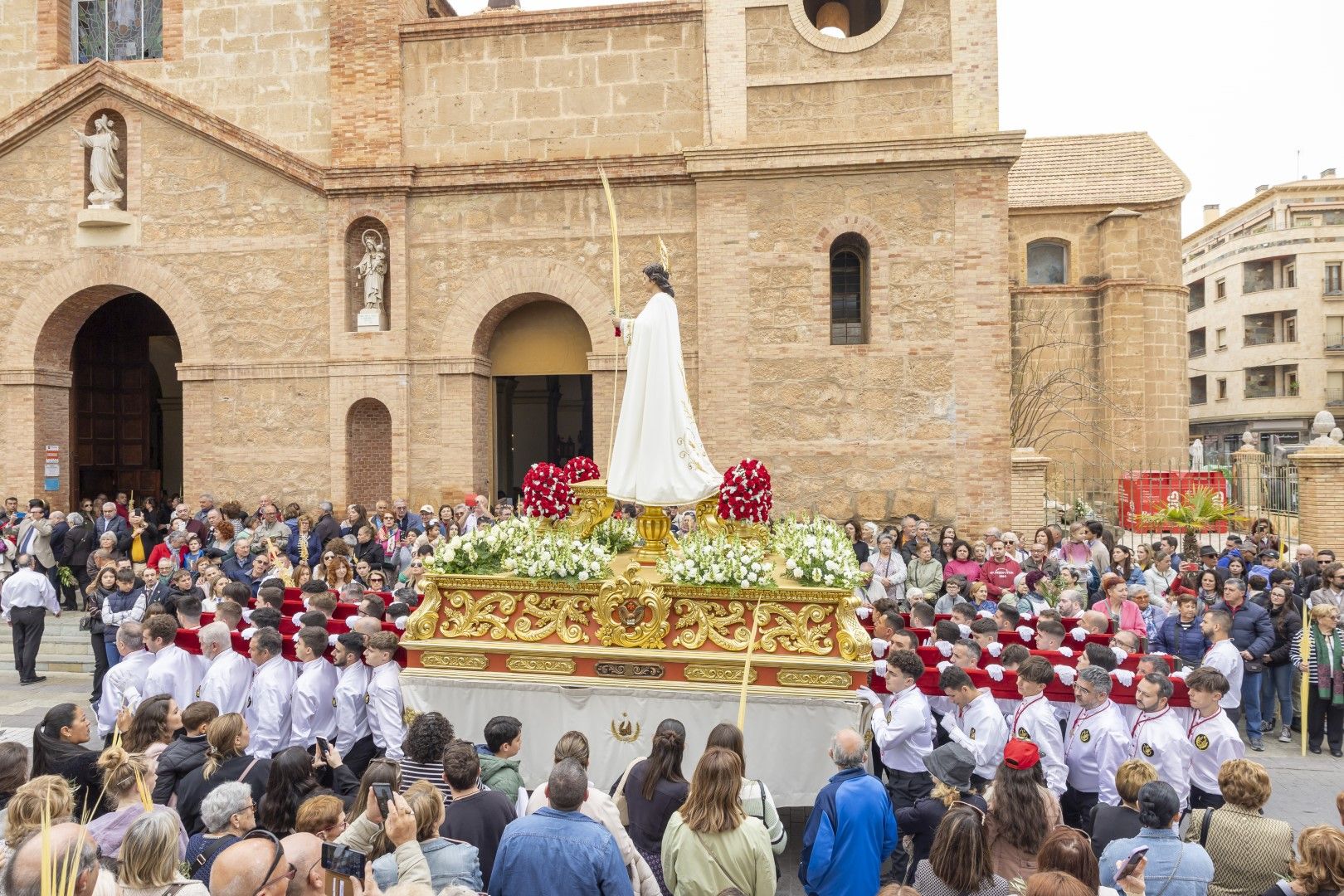 Bendición y procesión de Las Palmas en Torrevieja de Domingo de Ramos en la Semana Santa 2024