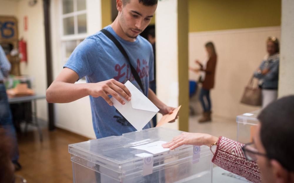 La jornada electoral del 10N en Tenerife