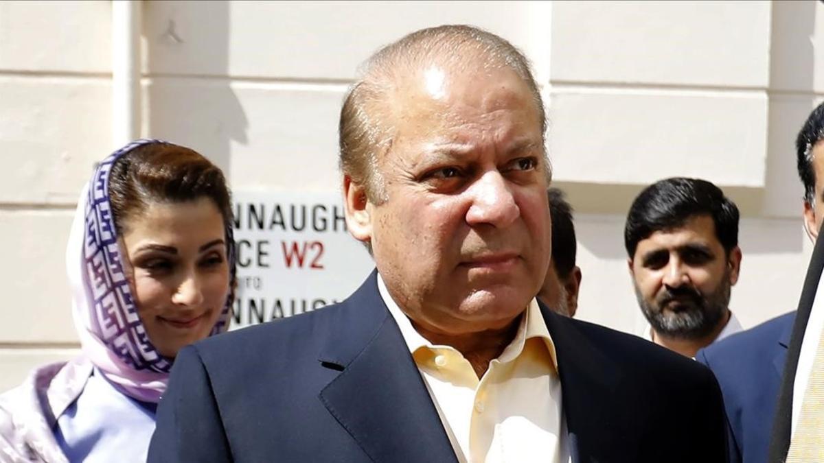 El exprimer ministro paquistaní Nawaz Sharif, en Londres este viernes.