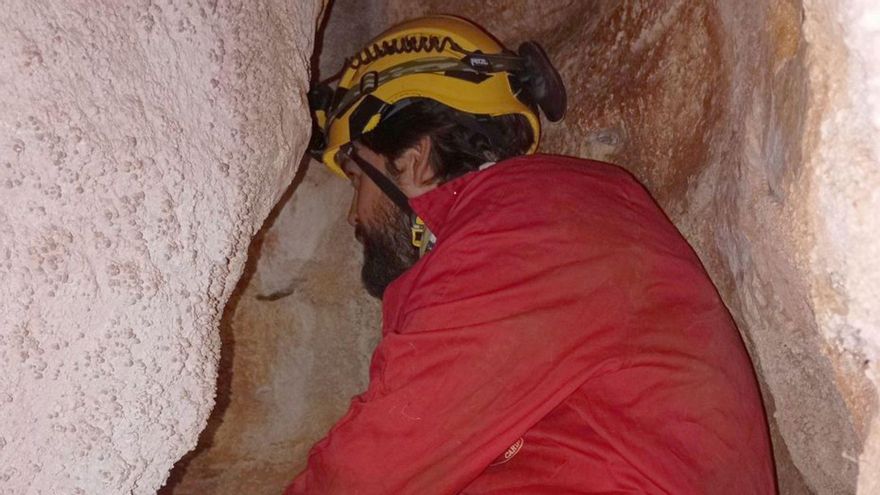 Localizan pinturas rupestres en una cueva de Adamuz