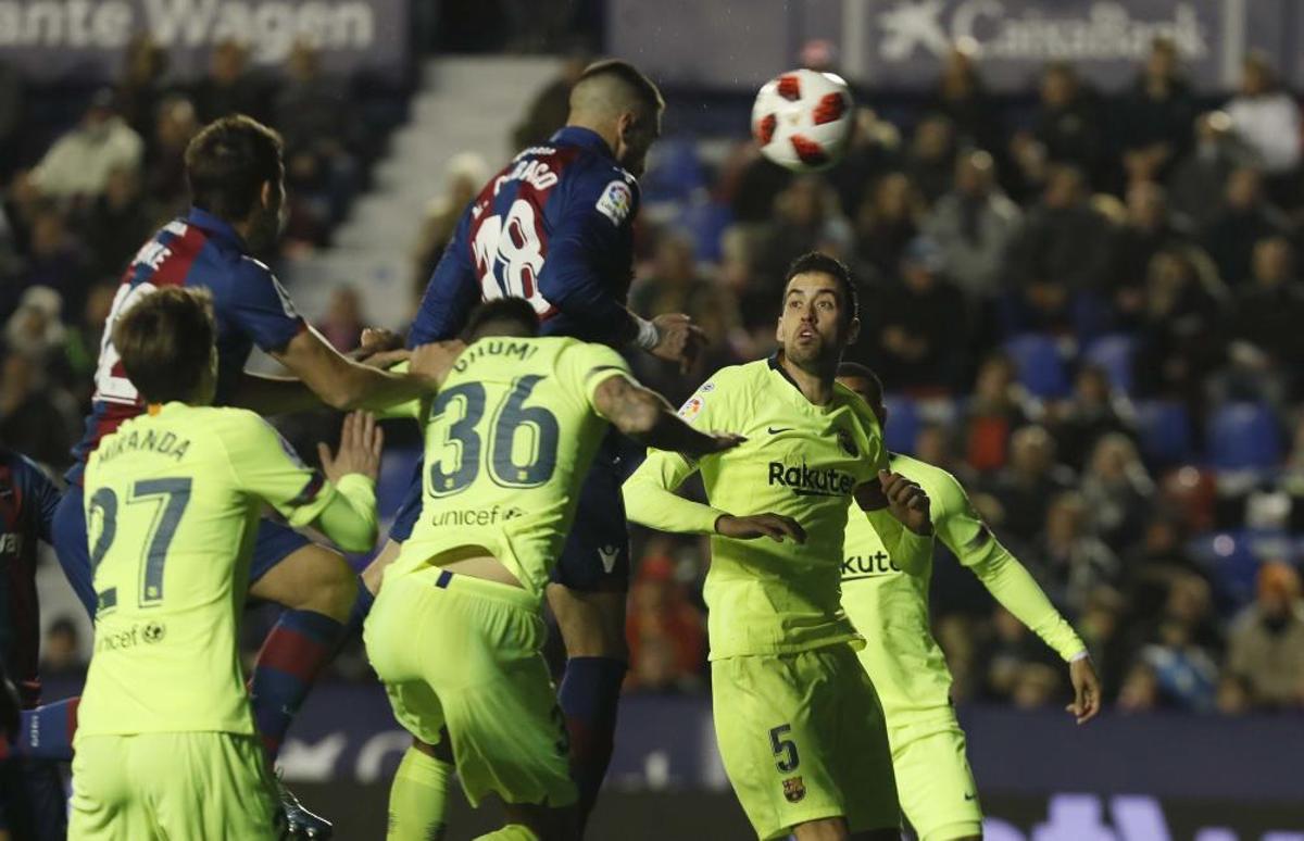 Las mejores imágenes del Levante - Barcelona.