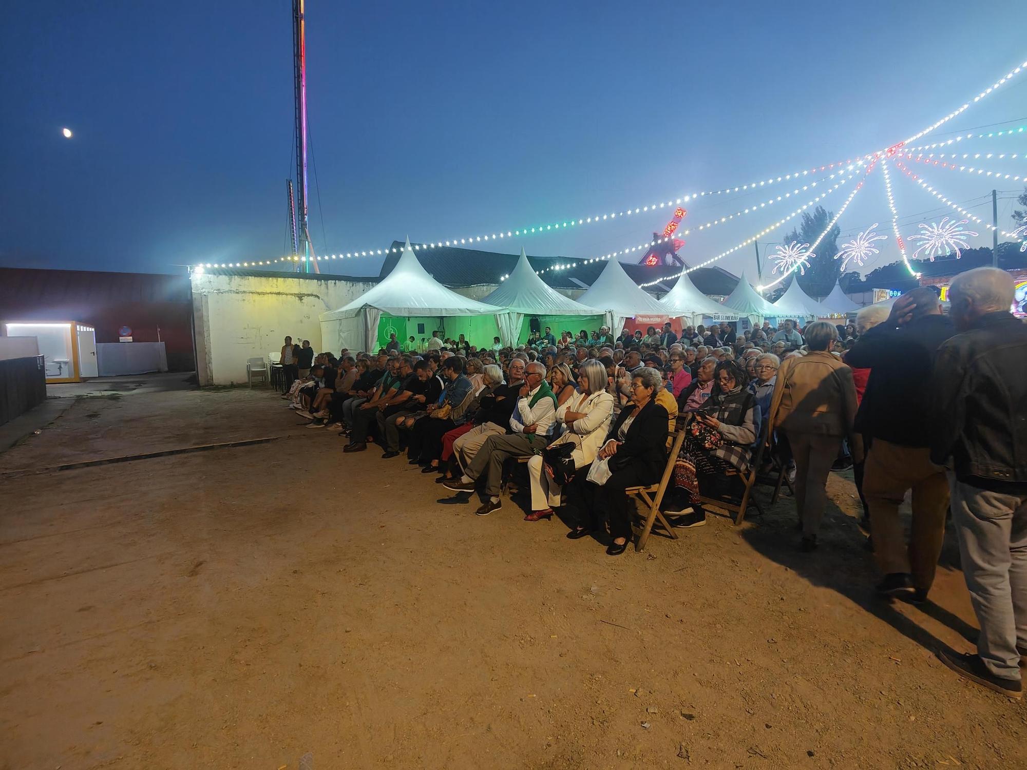 Astarot reúne a 4.000 personas en Cangas y Noname Djs abarrotan laa explanada de Ojea