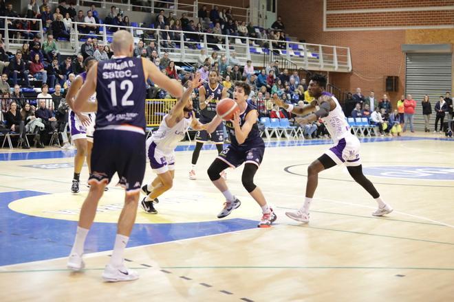 El Alimerka Oviedo Baloncesto cae ante el Valladolid (64-81)