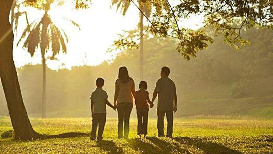 Una familia anónima, en una imagen de archivo.