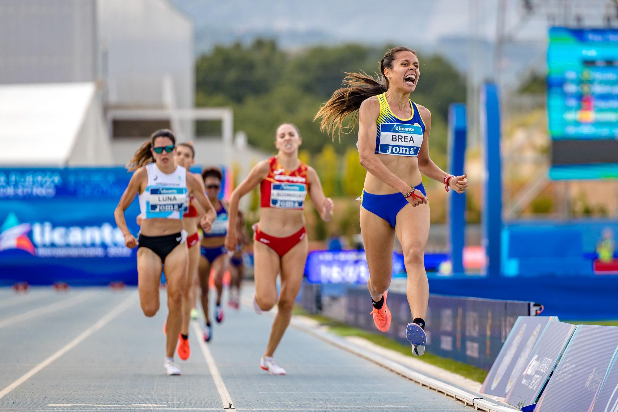 España terminó en primera posición del XIX Campeonato Iberoamericano de Atletismo “Alicante 2022”. El atleta de Onil Eusebio Cáceres se reencuentra con sus mejores sensaciones y gana en La Nucía con un salto de 8,05 metros.