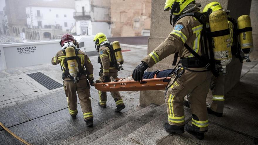 El Ayuntamiento de Cáceres rechaza el pago de 3,5 millones por el servicio de bomberos