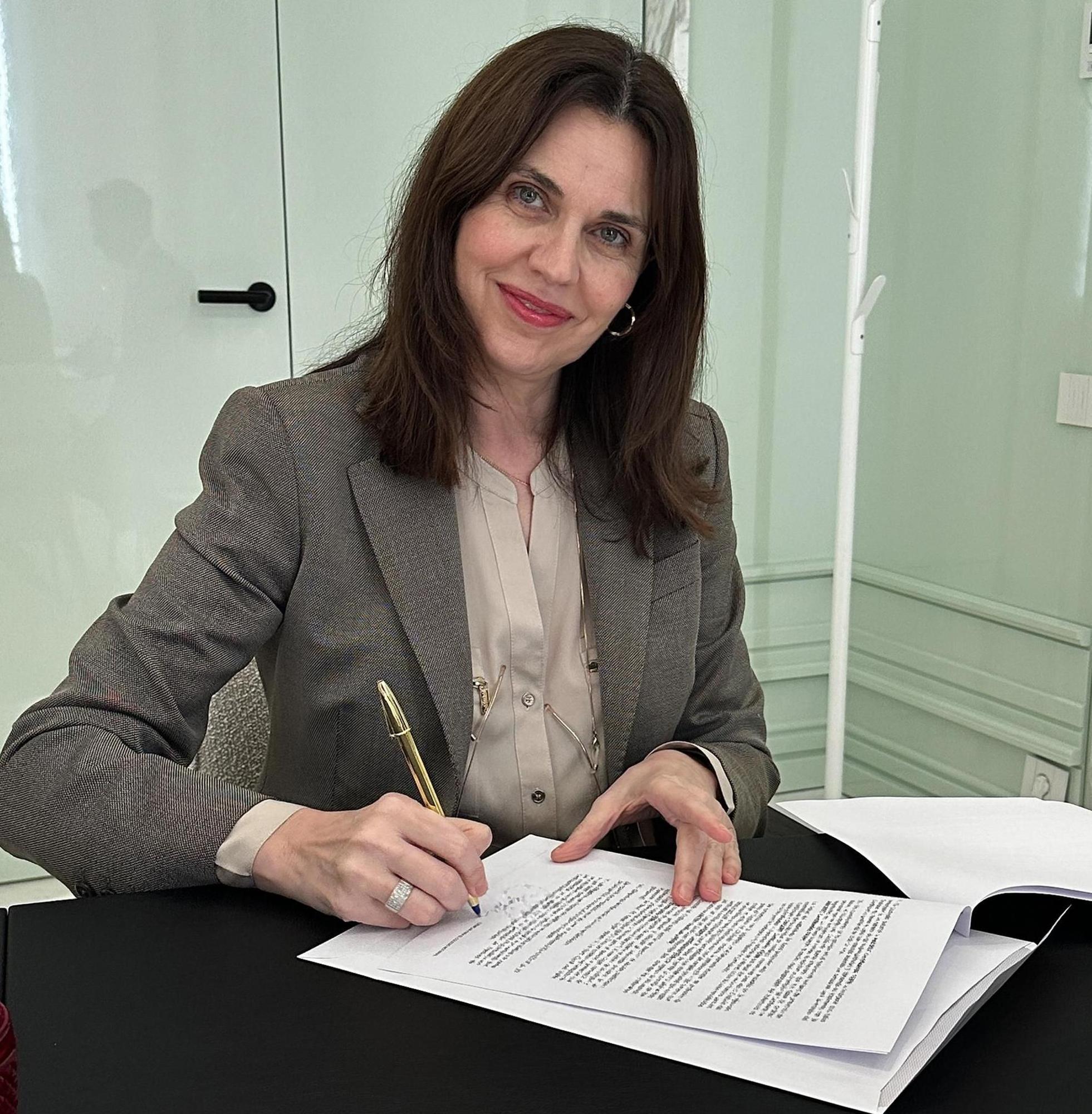 Yolanda Ferrús, nueva notaria de Algemesí.