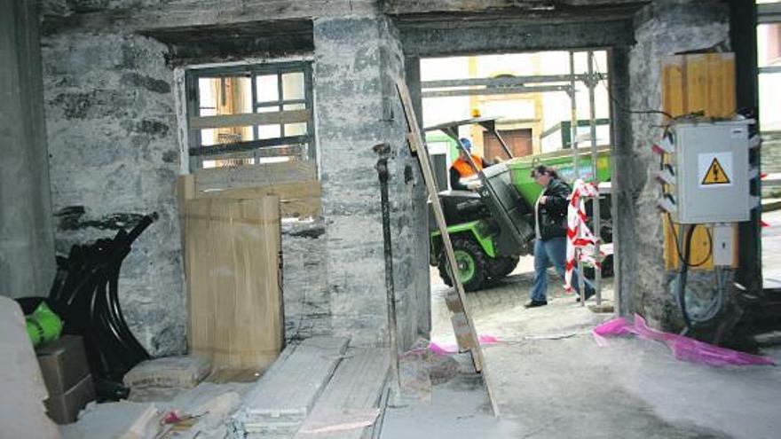 Obras en el interior del Palacio de los Marqueses de Ferrera.  / a. m. s.