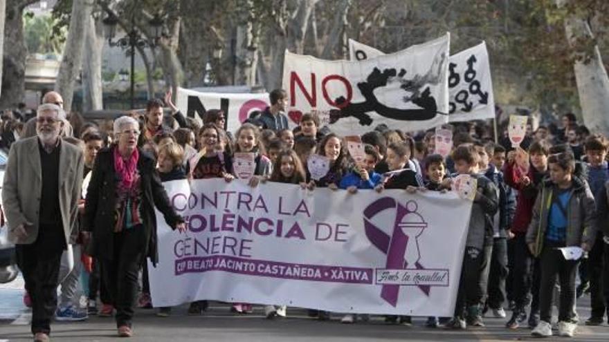 Imagen de archivo de una manifestación contra la violencia de género, en Xàtiva.