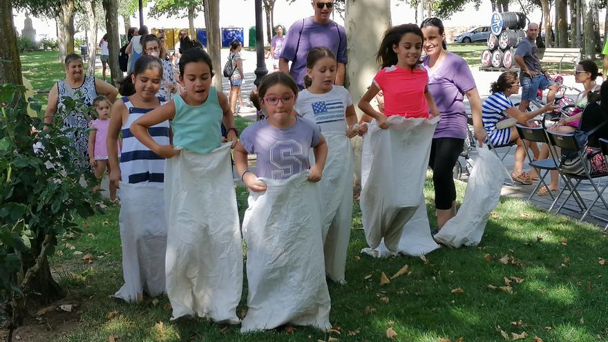 GALERÍA | Toro celebra con juegos el día de la familia