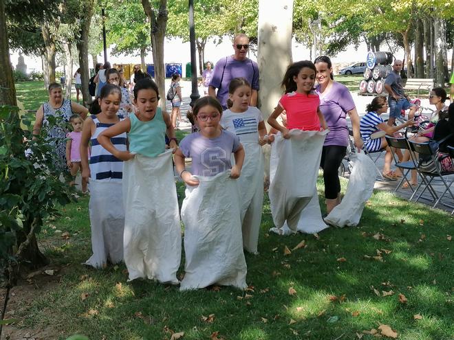 GALERÍA | Toro celebra con juegos el día de la familia