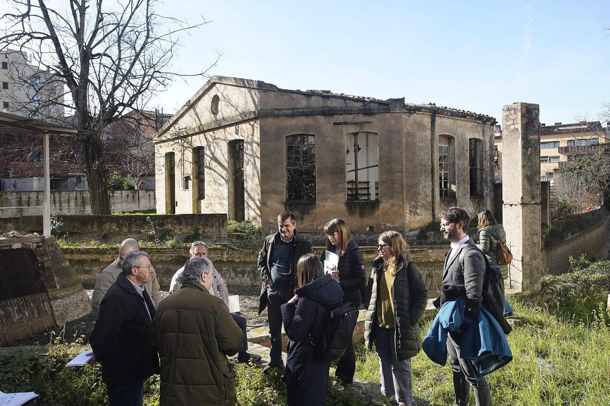 Les fotos de l'antic taller de la Marfà que es convertirà en un espai d'horticultura