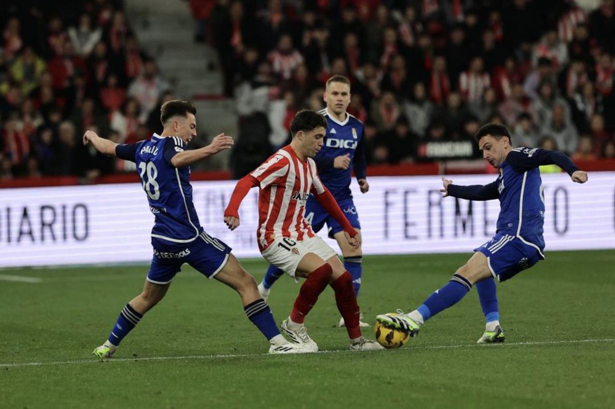 Nacho Méndez, entre Paulino, Alemão y Borja Sánchez. | Á. G. / I. C.