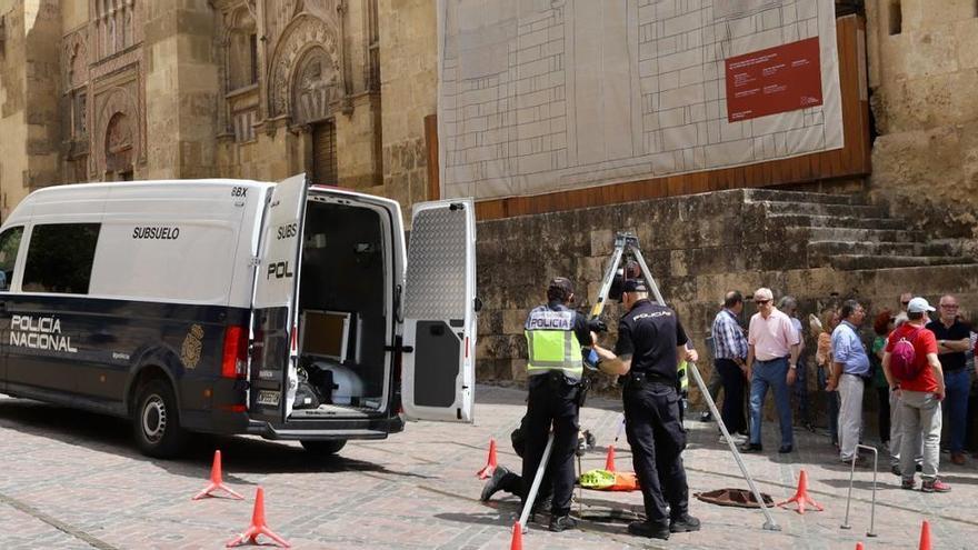 Del subsuelo al aire: centenares de policías velan por la seguridad de los reyes de España y Jordania en Córdoba