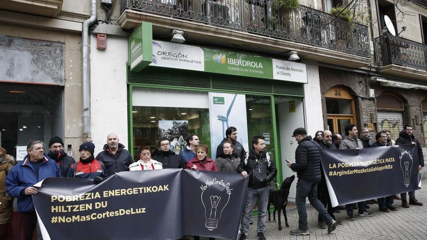 Manifestación contra la pobreza energética en Madrid