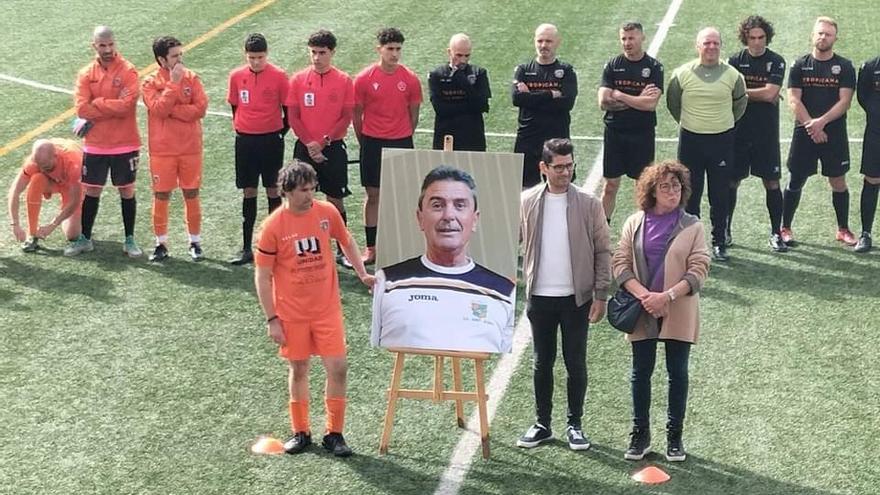 La UE Sant Josep rinde homenaje a Javier Tristán, un hombre de fútbol en Ibiza