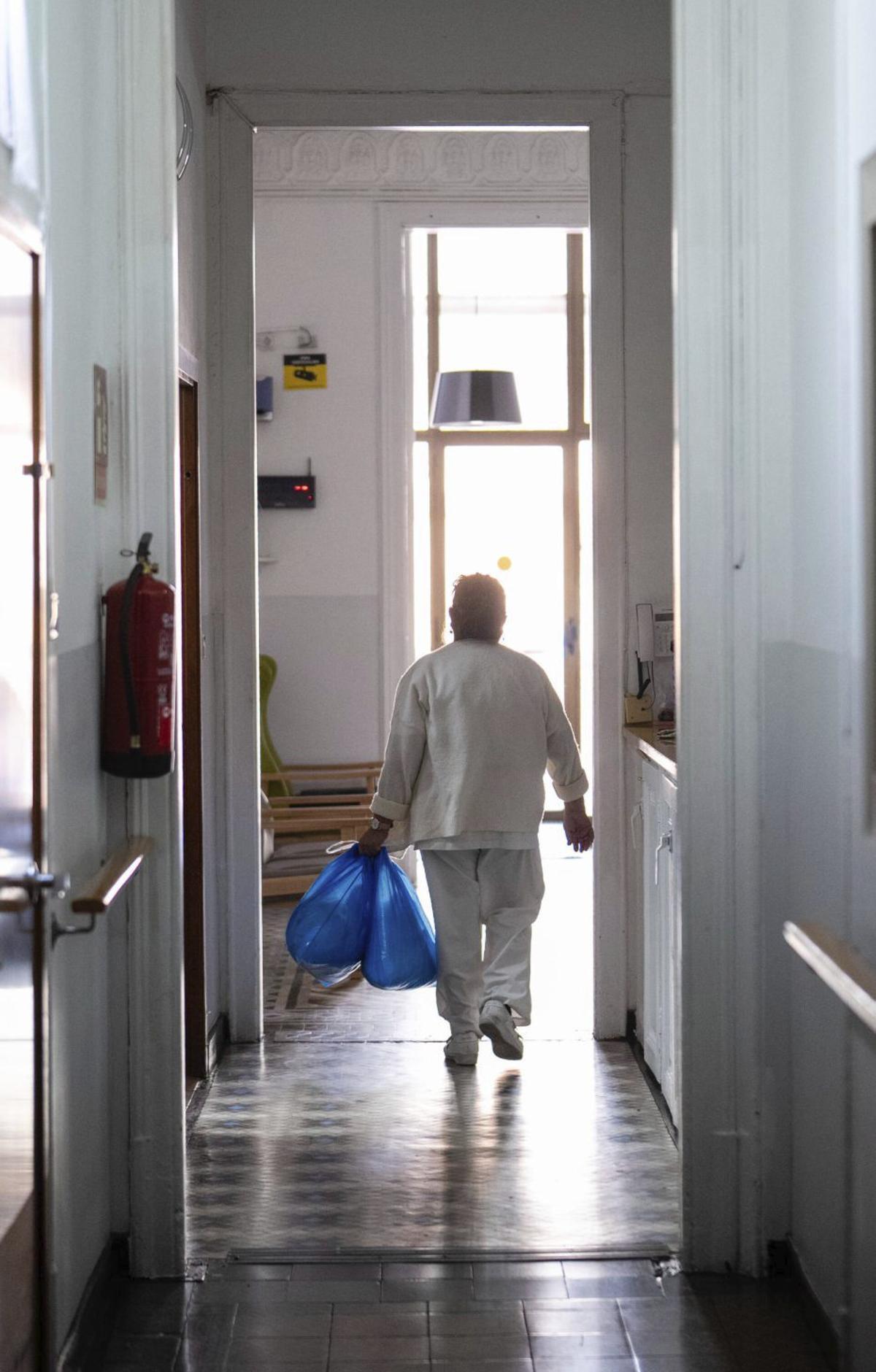 Acord per millorar  el salari de 120.000 professionals del sector social
