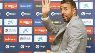 El Oviedo busca entrenador tras la marcha de Carrión: el club ya valora estos tres candidatos