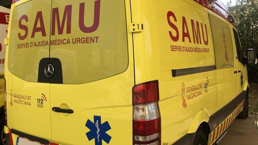 Herida una mujer en un incendio en Sueca, que huyó del fuego tras pasar al balcón de otra vivienda
