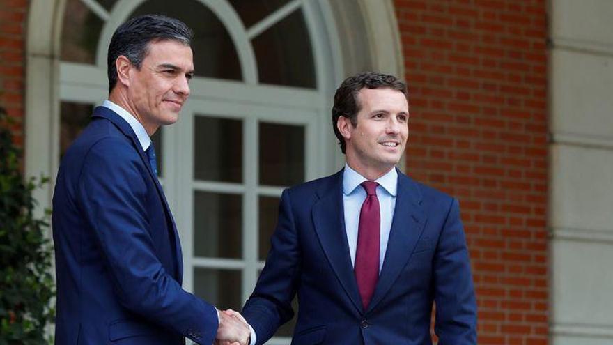 Sánchez se reunirá con Casado, Rivera e Iglesias por la situación en Cataluña