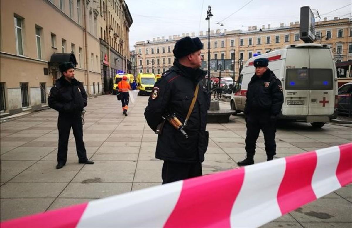 abertran37915511 police officers guard the area at the entrance to technologi170403151700