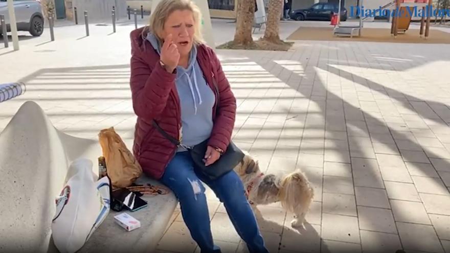 Una vecina de la mujer asesinada a manos de su pareja en Palma: &quot;Él le dijo que si no se quitaba el SOS la mataría. La engañó&quot;