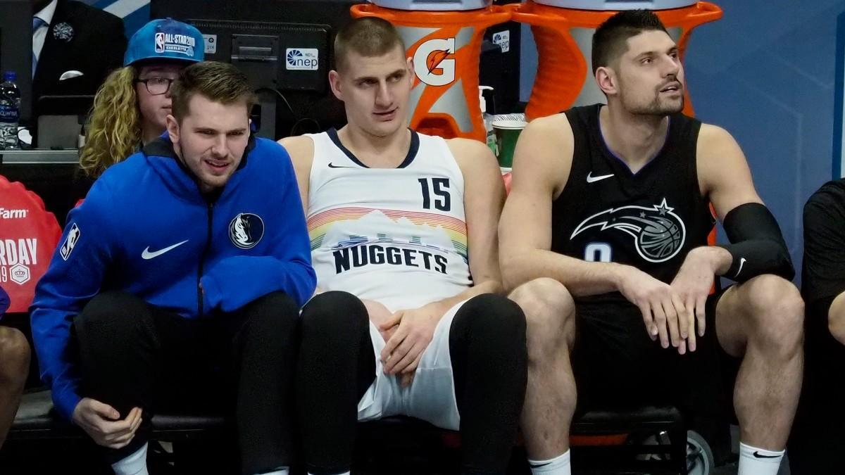 Nikola Vucevic, junto a Luka Doncic y Nikola Jokic