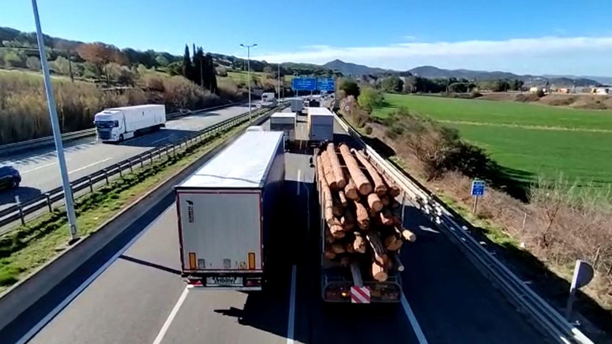 Colas en la l'autopista AP-7