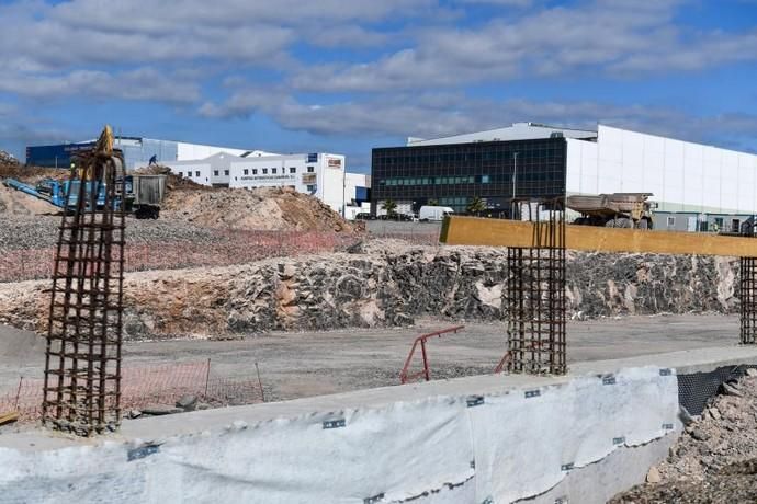 GRAN CANARIA 11-01-19 POLIGONO DE ARINAGA. AGUIMES.Foto de obras en Arinaga. Foto de obras en Arinaga donde están construyendo un centro de operaciones de Lidl. FOTOS: JUAN CASTRO  | 11/01/2019 | Fotógrafo: Juan Carlos Castro