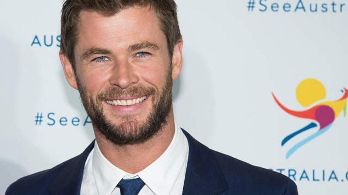 ¿Por qué se ha pintado Chris Hemsworth una uña?