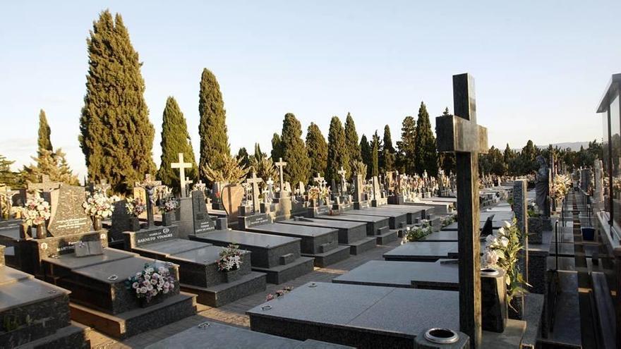 El cementerio de Espinardo reabre a las visitas, pero mantiene la normativa para entierros