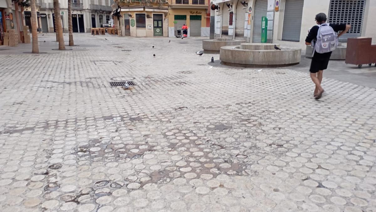 Vista del piso de la plaza del Carbón, este mes.