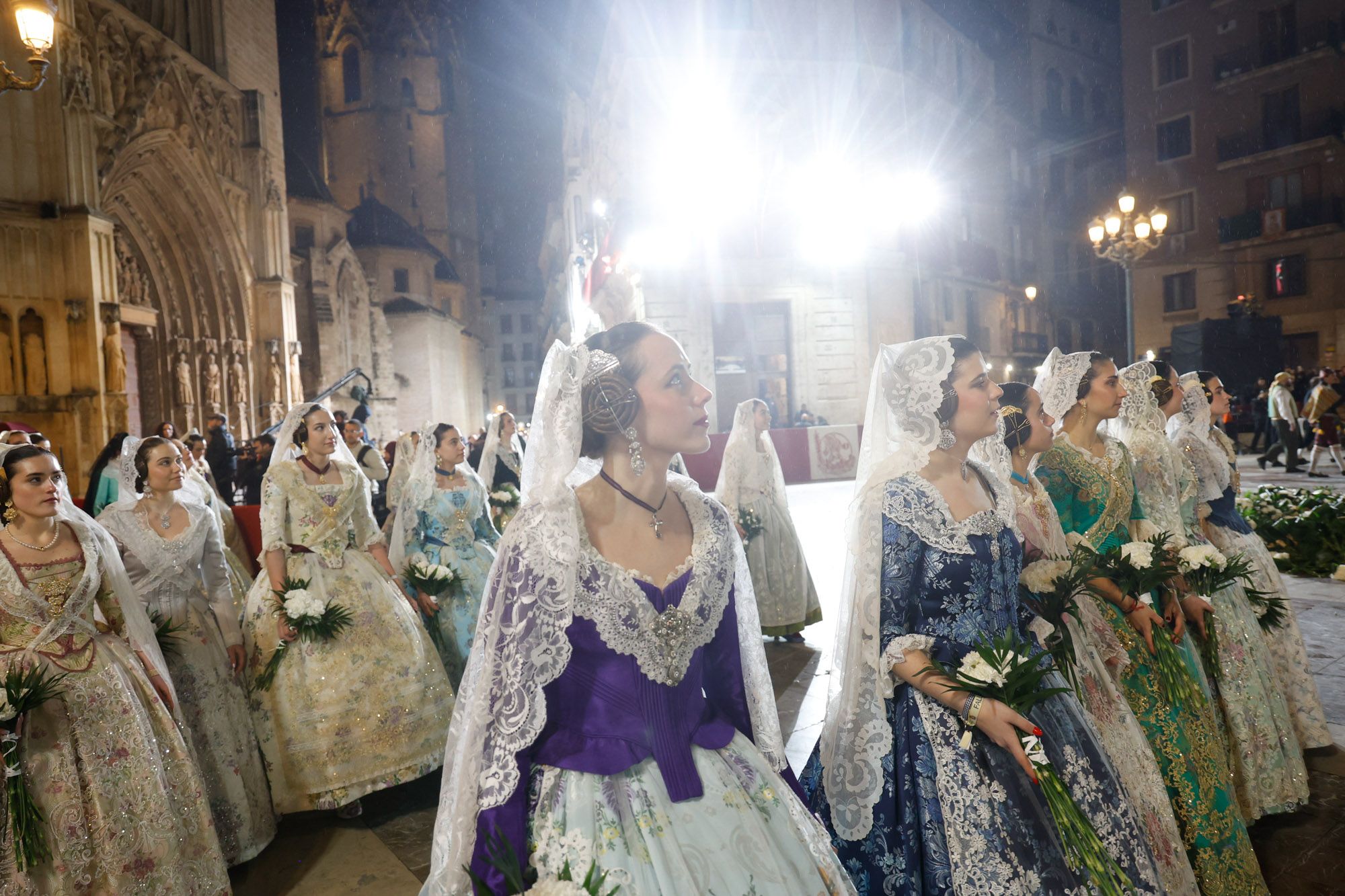 Todas las fotos de la Ofrenda del 17 de marzo por la calle de la Paz de 21:00 a 22:00 horas