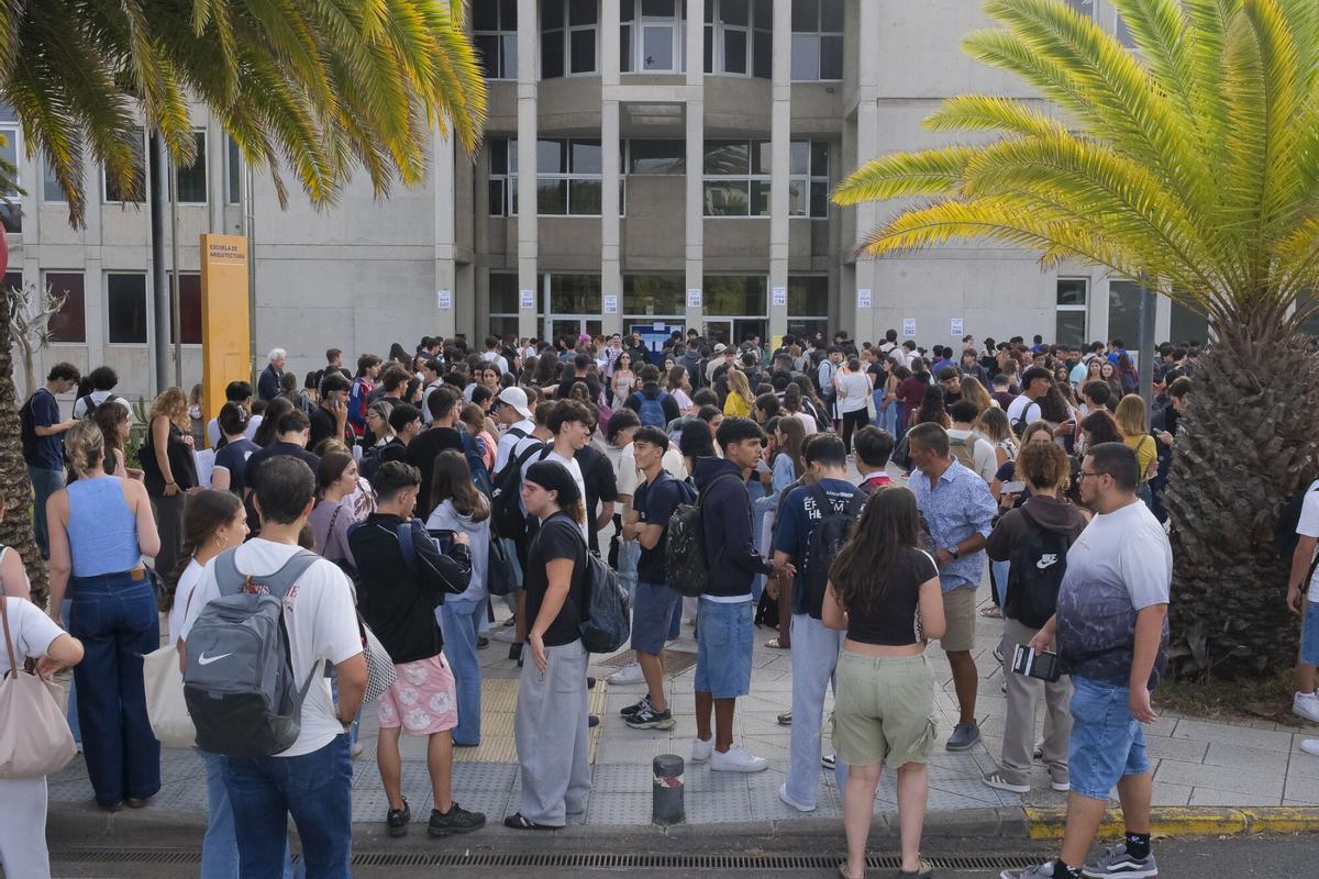 Primer día de la convocatoria de la PAU extraordinaria