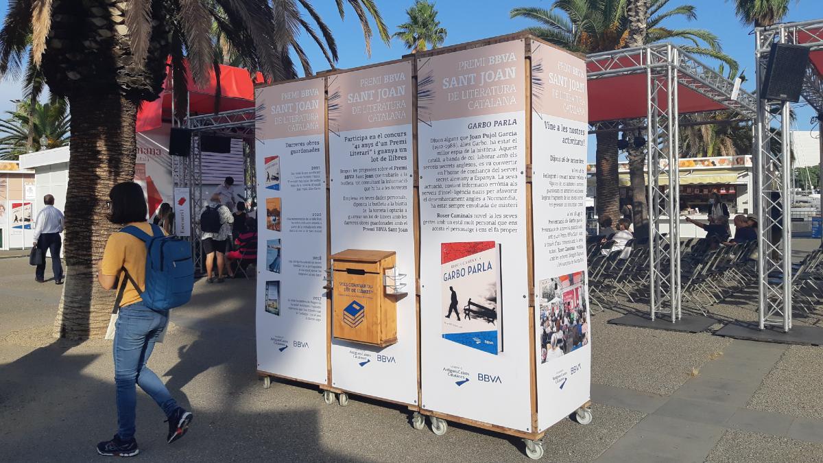 Expositor del Premi BBVA Sant Joan a la Setmana del Llibre en Català.