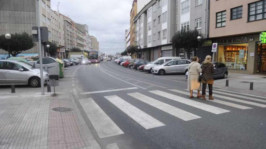 Tramo de la travesía de Meicende afectado por el problema de competencias sobre la vía.