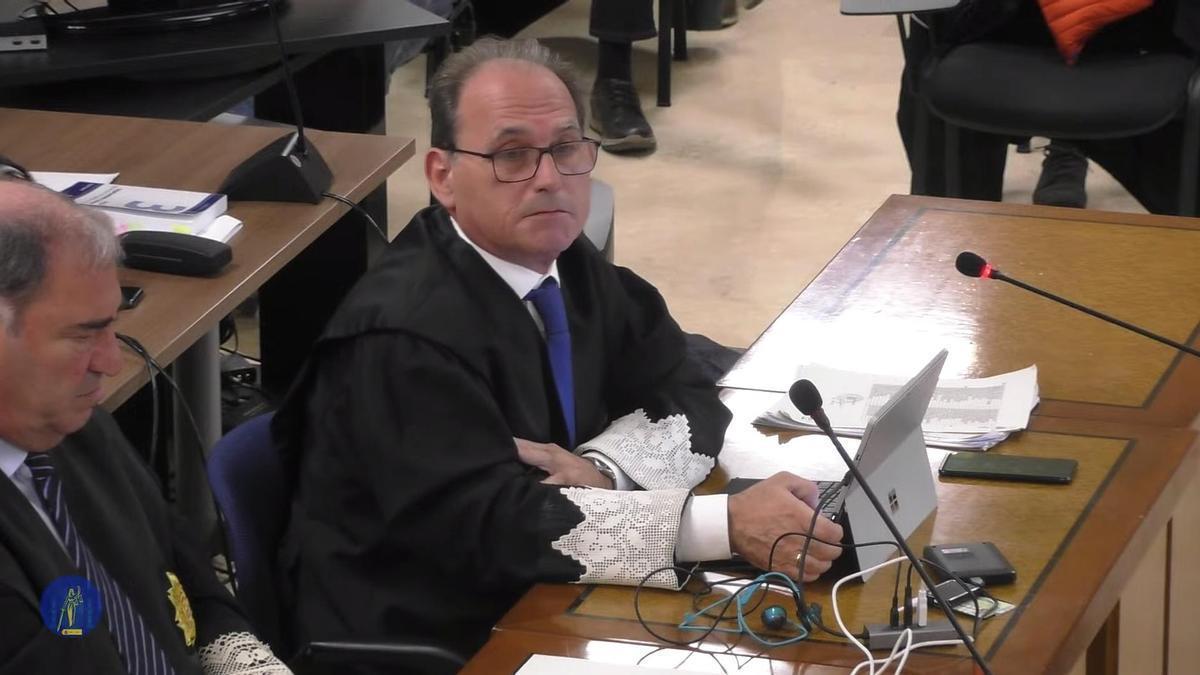 El fiscal del caso Cursach pide perdón a los acusados porque todo ha quedado en nada.