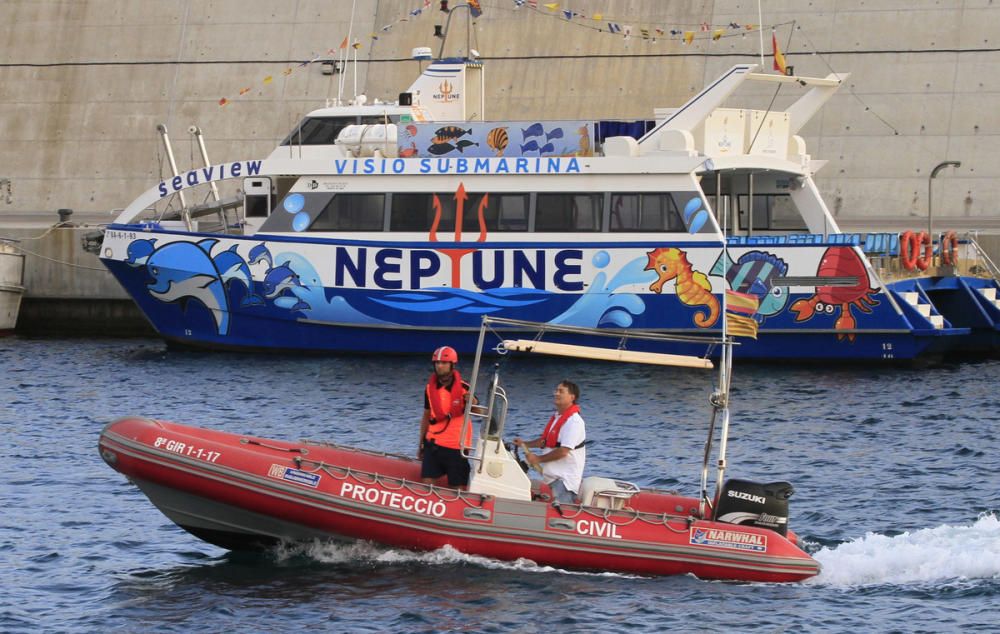 Una embarcació es crema i s'enfonsa a sa Palomera