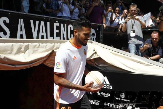 Así ha sido la presentación de Garay y Mangala