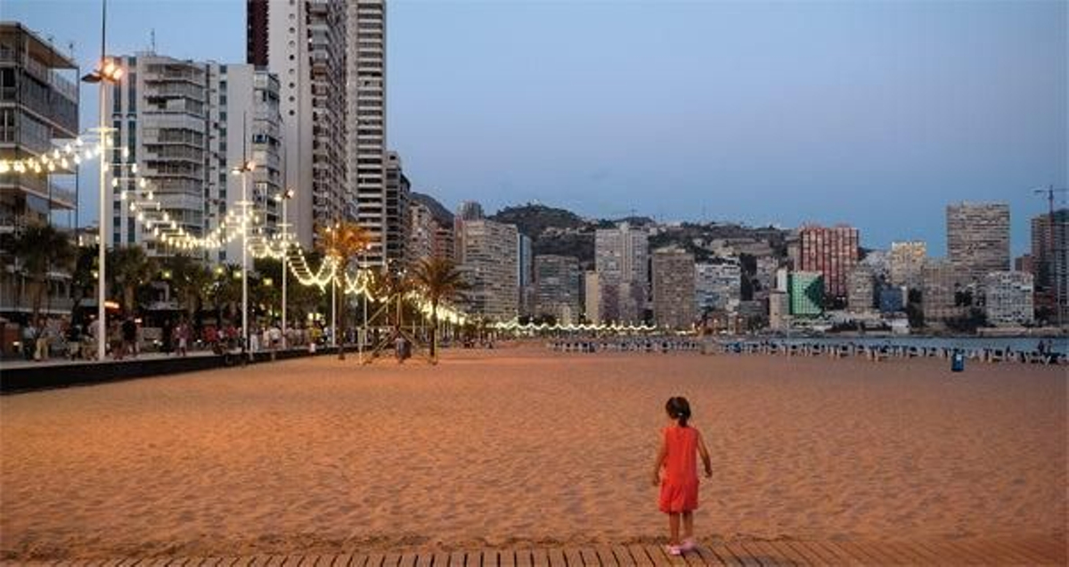 Benidorm presume de contar
con 126 hoteles y casi 40.000
plazas hoteleras. Sólo el
Hotel Bali cuent