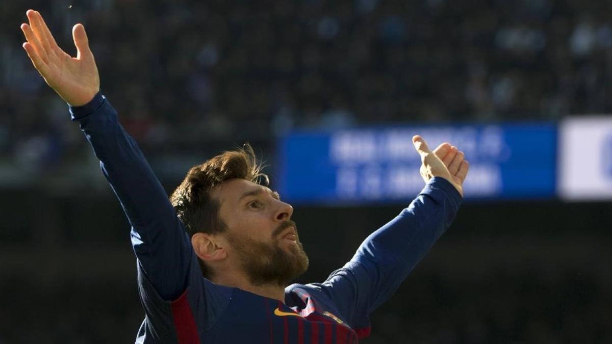 Leo Messi celebra, en el Bernabéu, su gol de penalti.