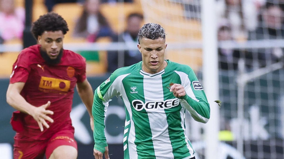Nelson Deossa, en un partido con el Betis