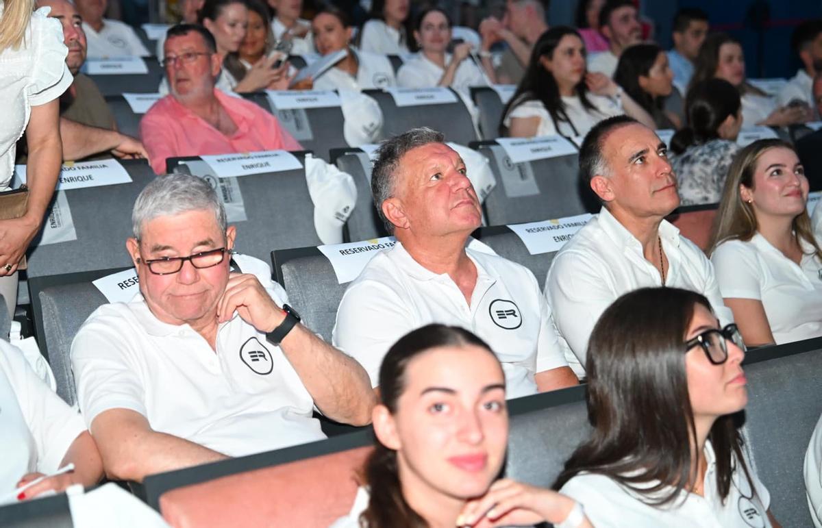 Cox abre su auditorio para vivir en hermandad la visita de Enrique Riquelme al Hormiguero de Pablo Motos