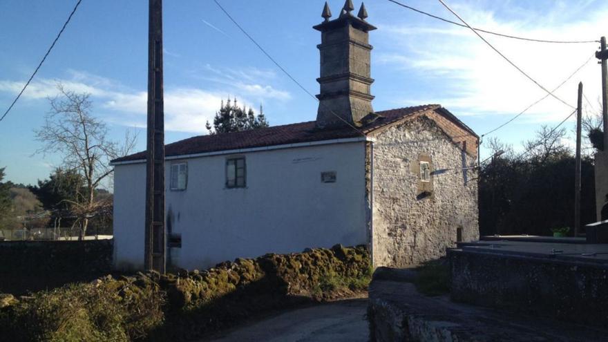 El Concello compra una casa en Moneixas para dedicarla a centro social y local del grupo Os Dezas