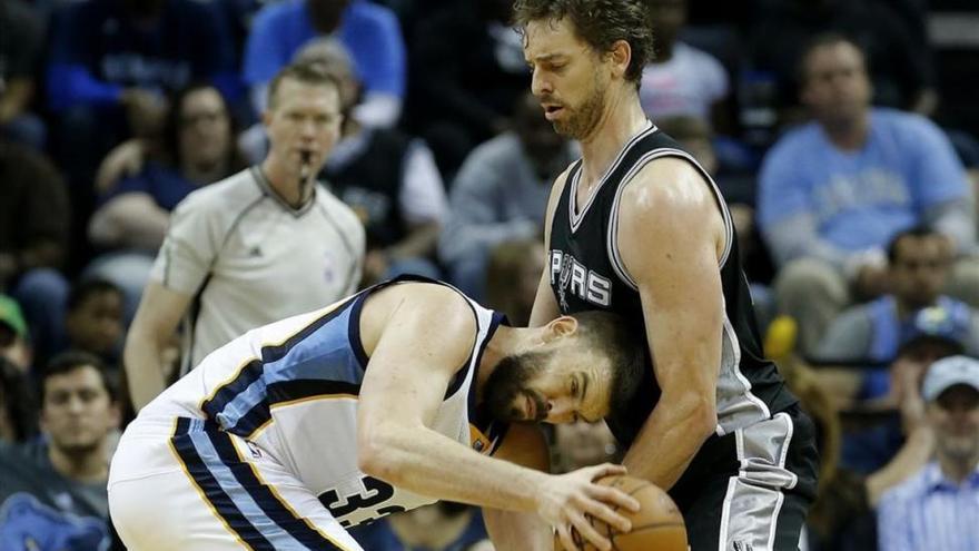 Marc Gasol le gana el duelo a Pau